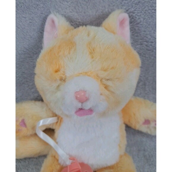 Plush Little Live Pets Ginger Kitty Cozy Dozy Pacifier Baby Sounds Interactive - Picture 4 of 12